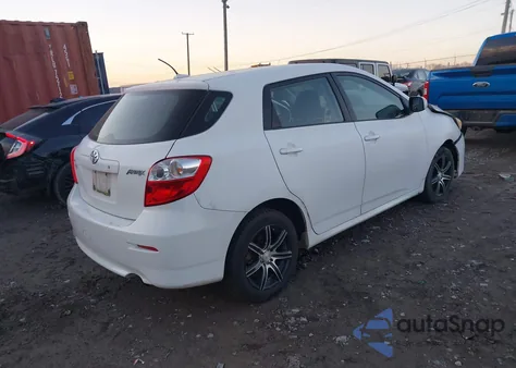 2009 Toyota Matrix z USA, uszkodzony, nr VIN 2T1KU40E09C145462